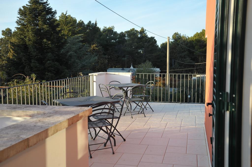 Relais Casabella Guest House Martina Franca Exterior photo