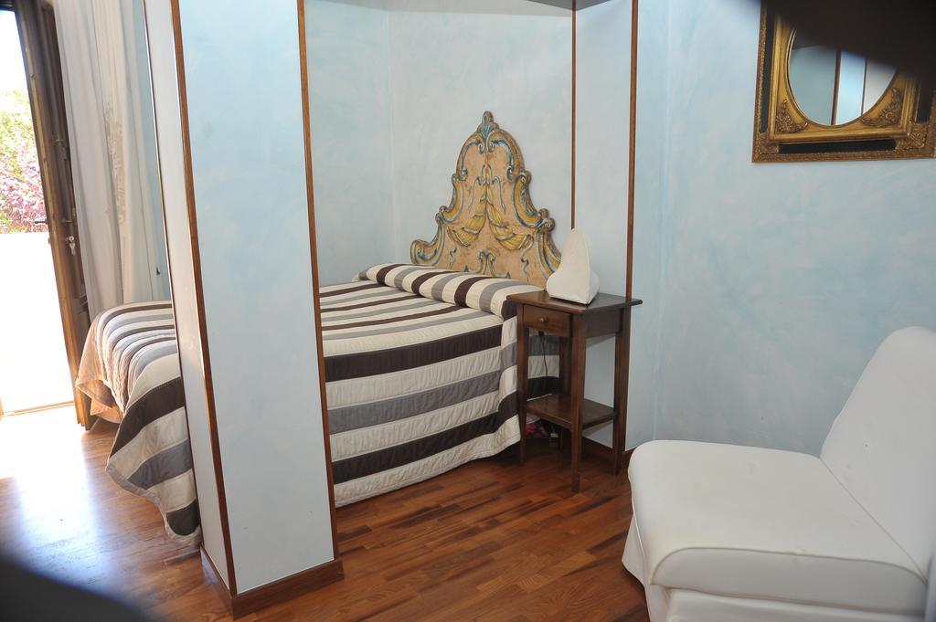 Relais Casabella Guest House Martina Franca Exterior photo